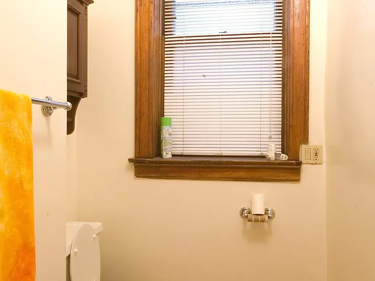 925 W Newport Ave #1 — Photo 5