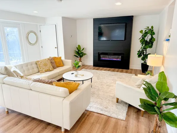1021 Thunderbird Ave, Cincinnati, OH 45231