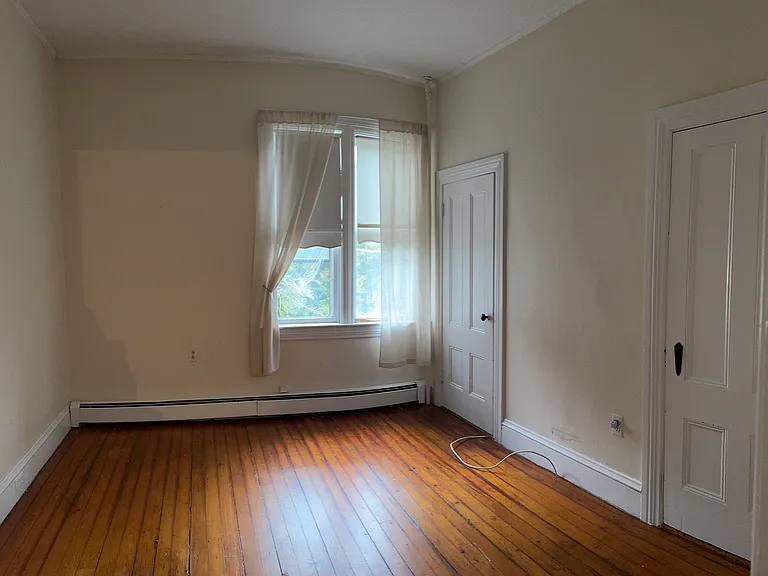 118 Franklin St #1 — Photo 15