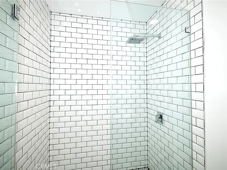 728 Euclid St #B — Photo 15