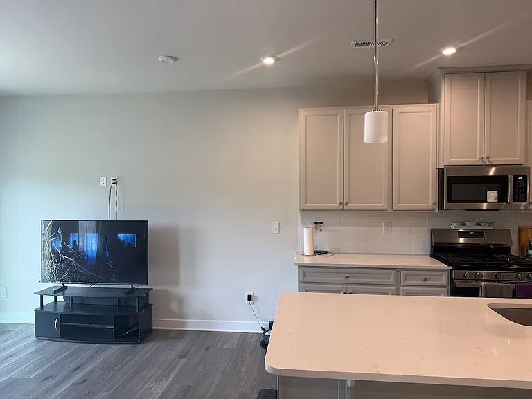 1638 Respect St NW #1638 — Photo 5