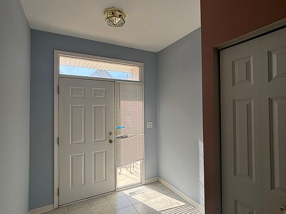 2nd image of 354 Aaron Ln