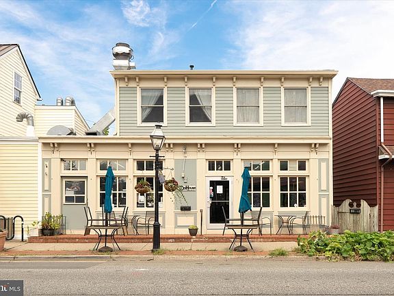 2nd image of 353 Farnsworth Ave #355