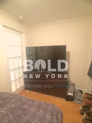 Rented by Bold New York | media 25
