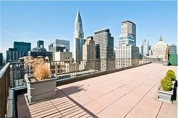 Rented by Corcoran | media 12