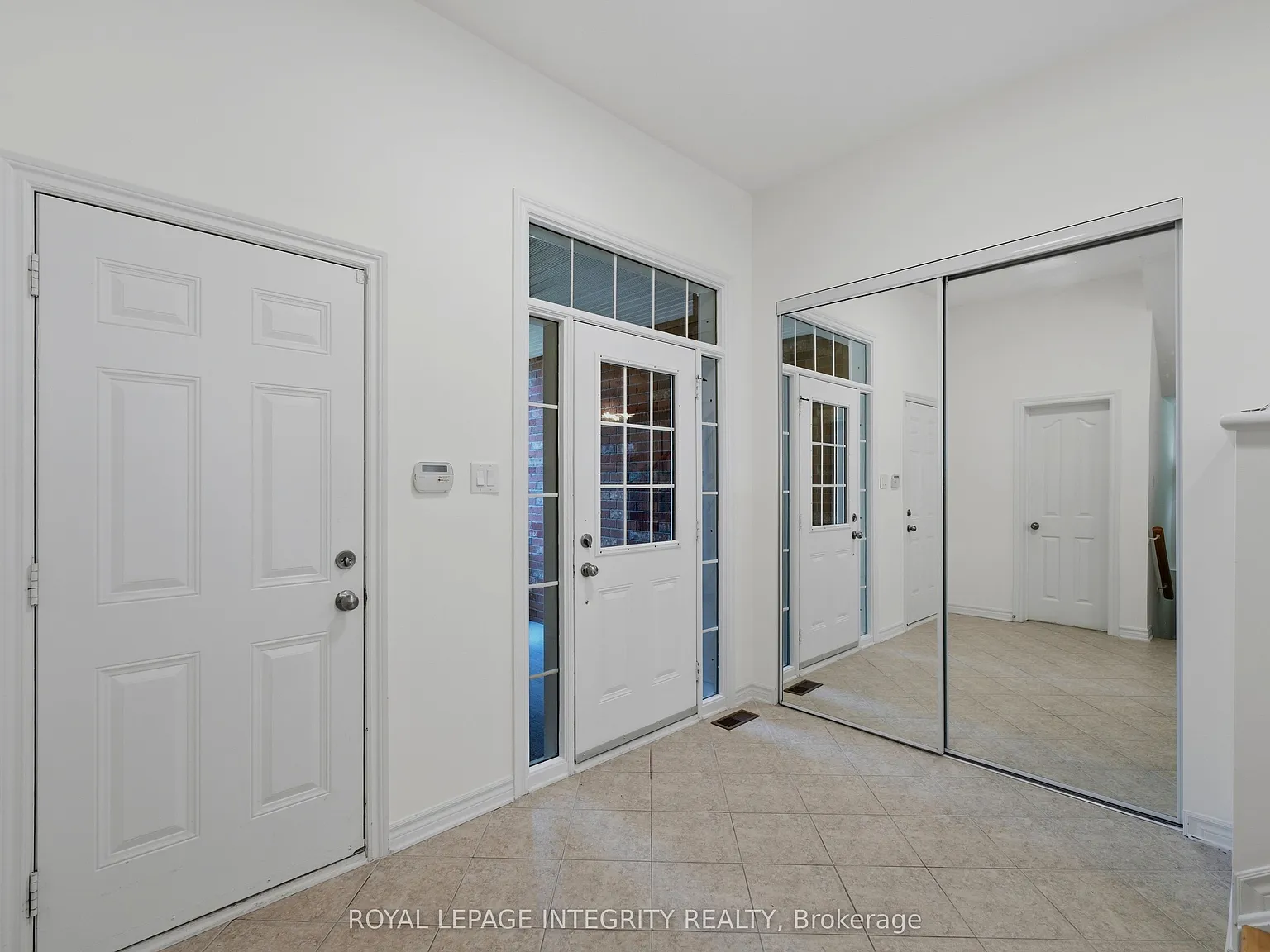 3 bed, $3,000 — Photo 4