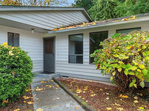 2nd image of 3341 Stikes Dr SE