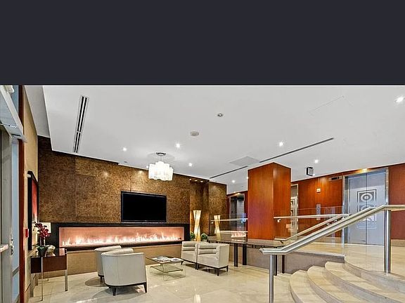 4th image of 811 4th St NW Unit 910