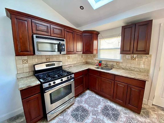 4th image of 92-05 215th St #1