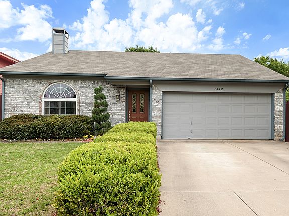 2nd image of 1412 Chaucer Dr