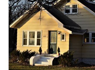 6686 Elm St, North Branch, MN 55056