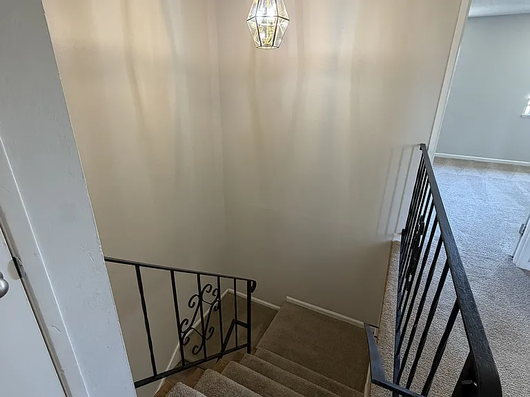 The Franciscan Apartments — Photo 31
