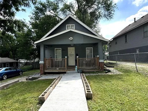1217 S 41st St, Kansas City, KS 66106
