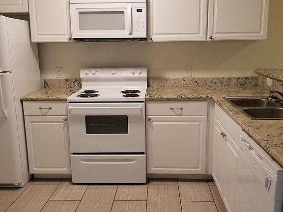 4th image of 919 N 20th St #B
