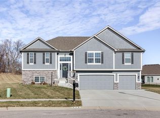 4113 Autumn Ridge Ct, Saint Joseph, MO 64505