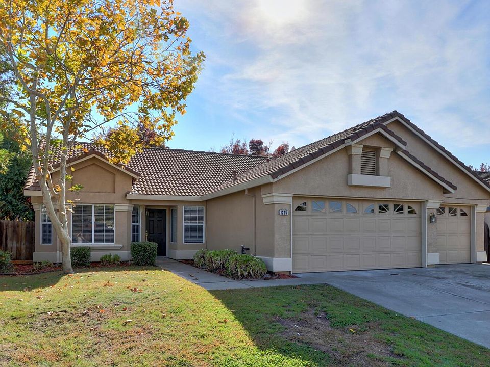 1st image of 1205 Camino Capistrano