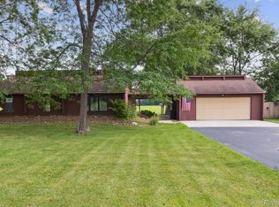 6146 Duffield Rd, Flushing, MI 48433