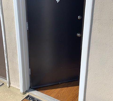 Unit for rent is next door unit #15, these pictures are the mirror image.