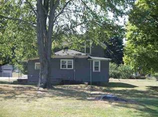 219 S Main St, Wolcottville, IN