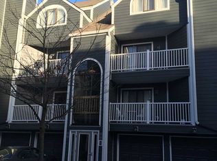 13 Triumph Ct, East Rutherford, NJ 07073