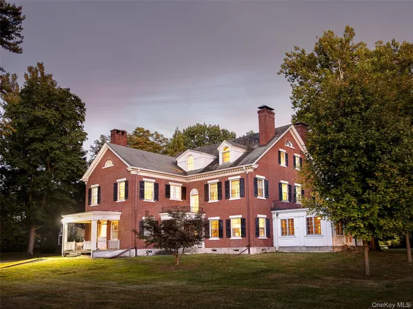 63 Colonial Avenue, Warwick, NY 10990