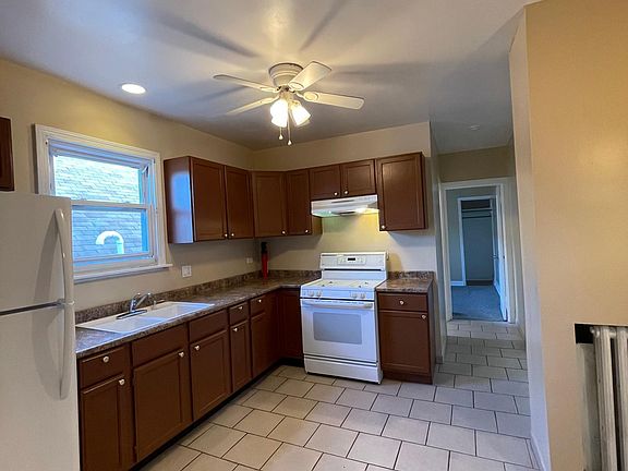 4th image of 6136 W School St #2