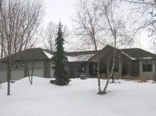 2796 Summerset Cir, Suamico, WI 54173