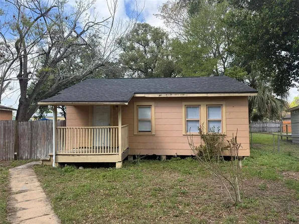 3612 N 52nd St, Tampa, FL 33619