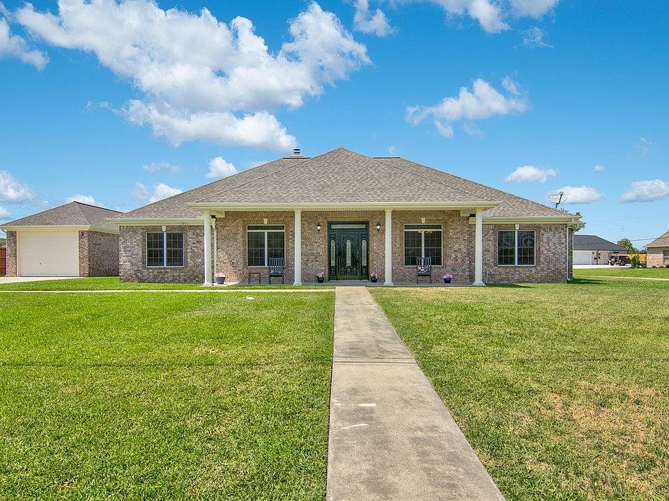 1st image of 600 Continental Dr