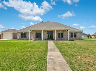 600 Continental Dr, Bridge City, TX 77611