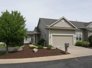 310 Robins Ln NW, Sparta, MI 49345