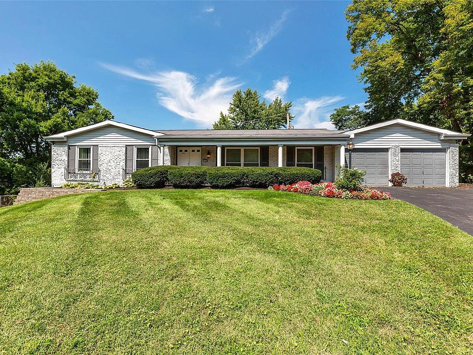 1st image of 153 Forest Brook Ln