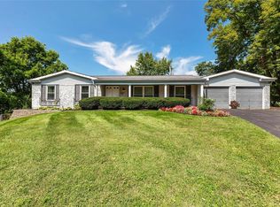 153 Forest Brook Ln, Saint Louis, MO 63146
