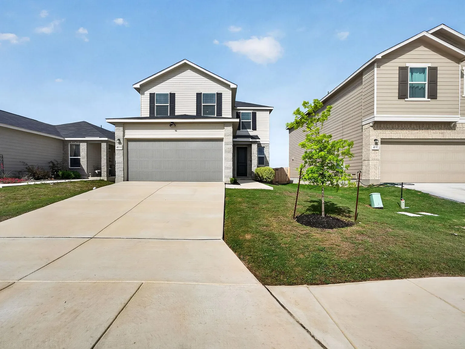 5 bed, 3.0 bath, 2245 sqft, $2,195 — Photo 2