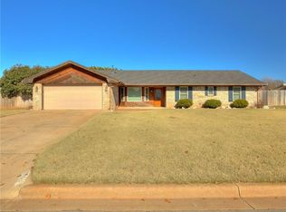 1509 E Quail Ave, Weatherford, OK 73096