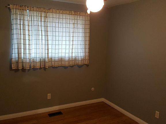 4th image of 7415 Cedar Knolls Dr