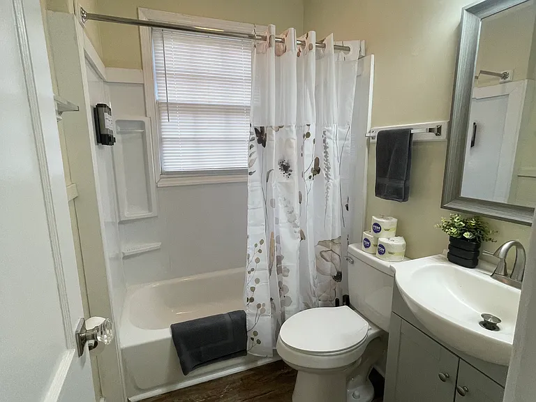 1300 Heidt St #D — Photo 8
