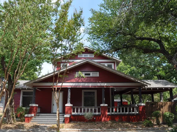 708 N McKinney St, Ennis, TX 75119