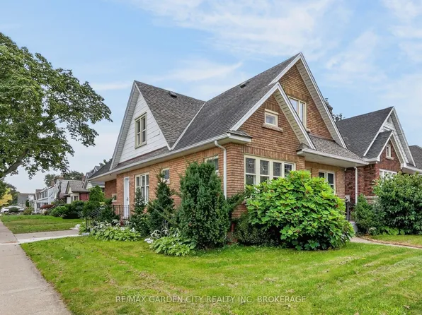 74 Wiley St, Saint Catharines, ON L2R 4G6