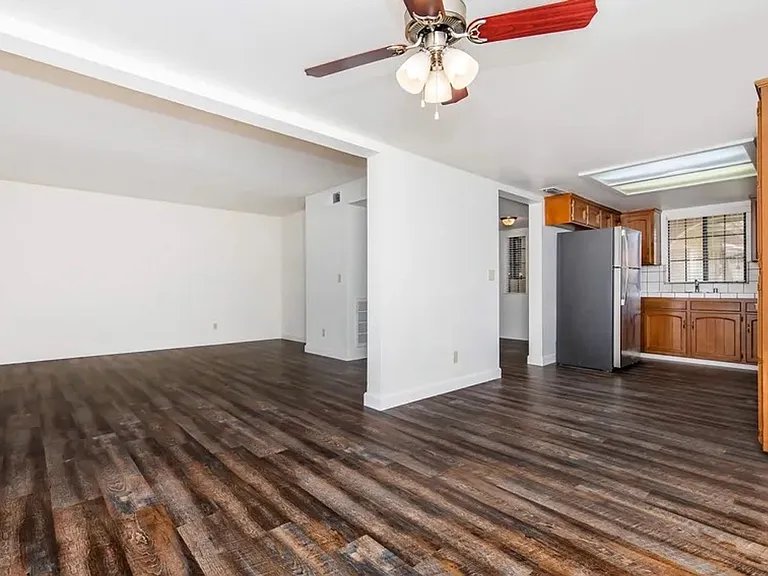 7178 N Jackson Ave — Photo 20