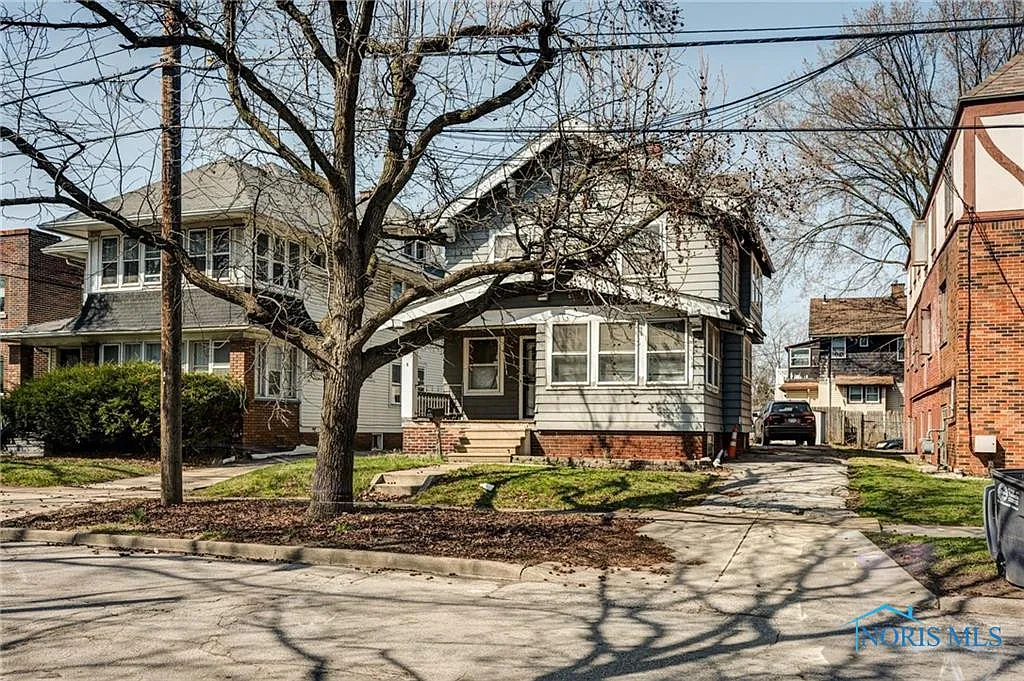 1108 Berdan Ave photo 1