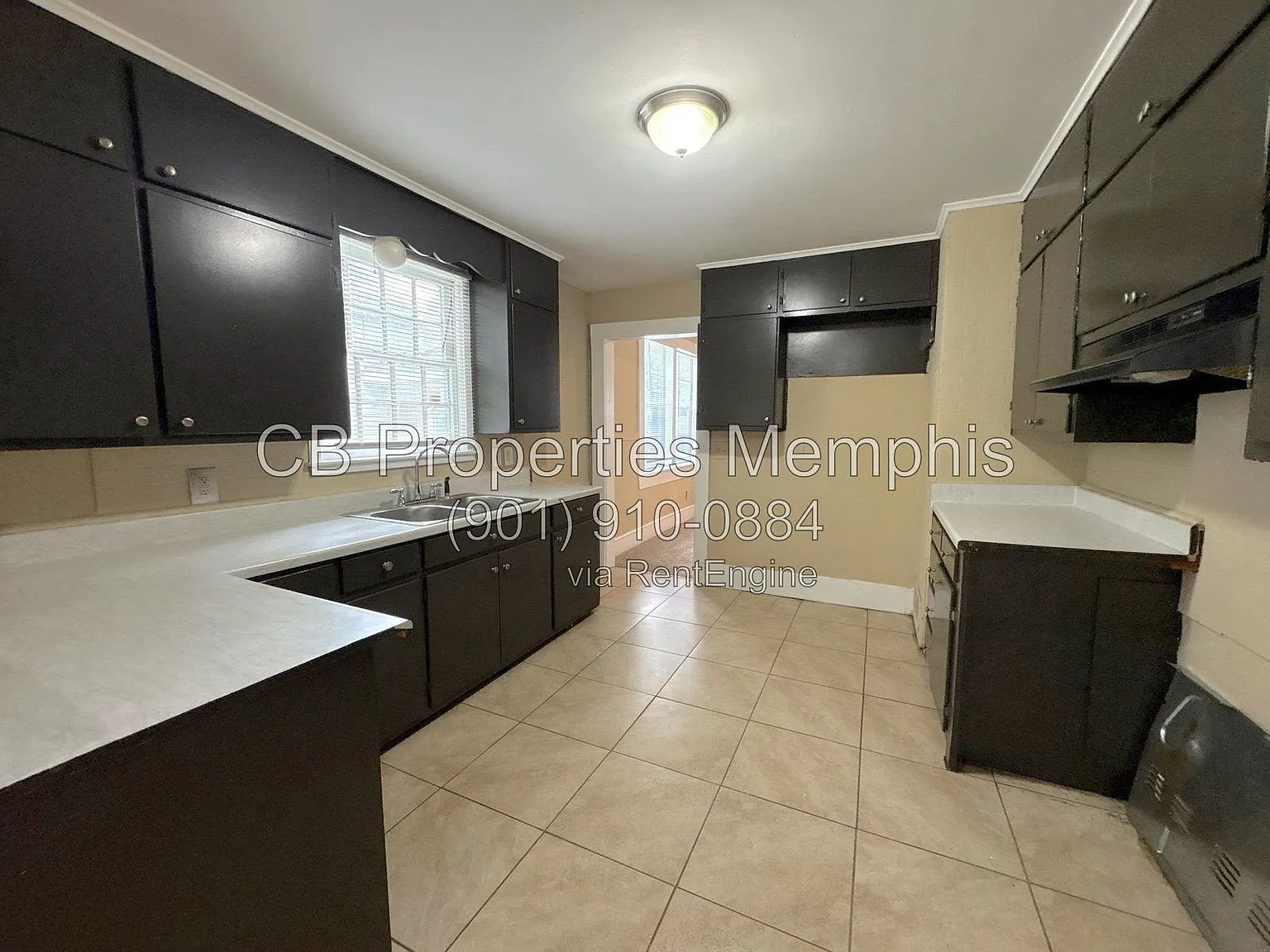3 bed, 2.0 bath, 1376 sqft, $1,250 — Photo 2