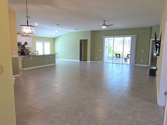 4th image of 70 Oakleaf Way