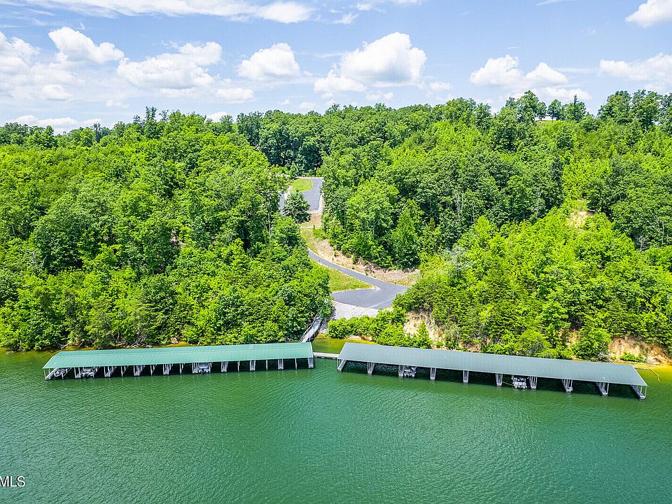 1st image of 439 Ridgeway Pass