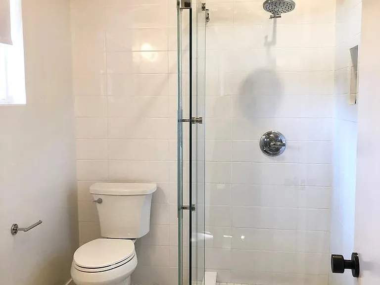 21 Waverley Ct #3 — Photo 13