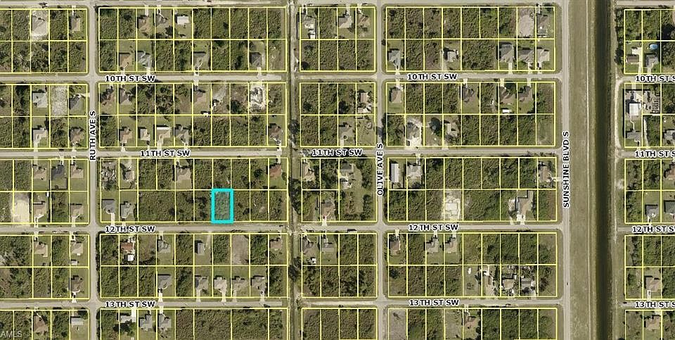 2nd image of 3206 12th St SW