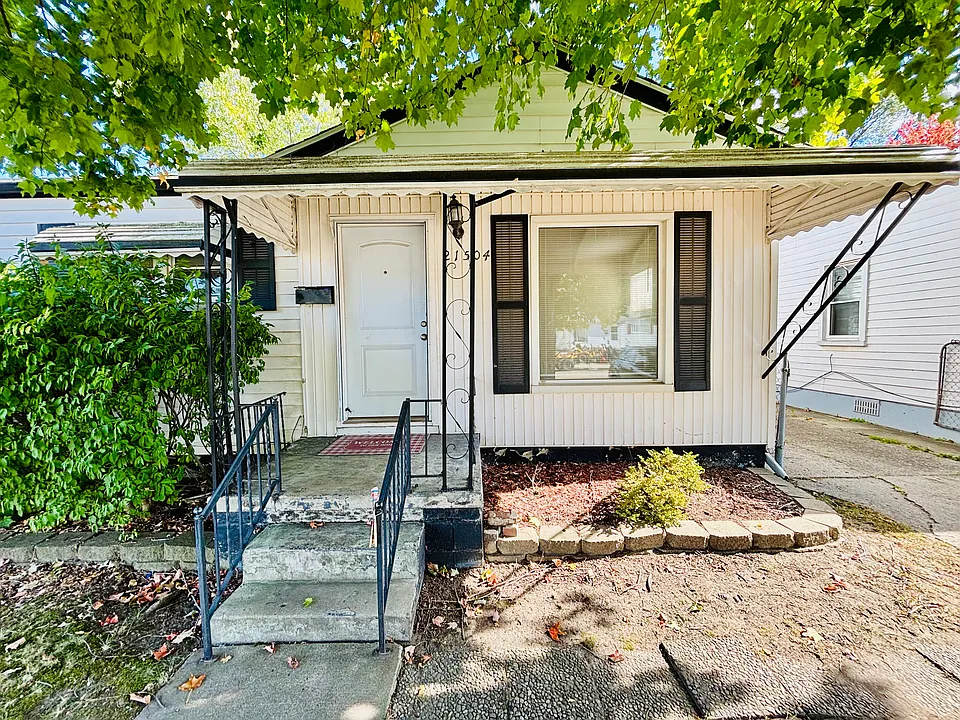 21504 Dexter Blvd