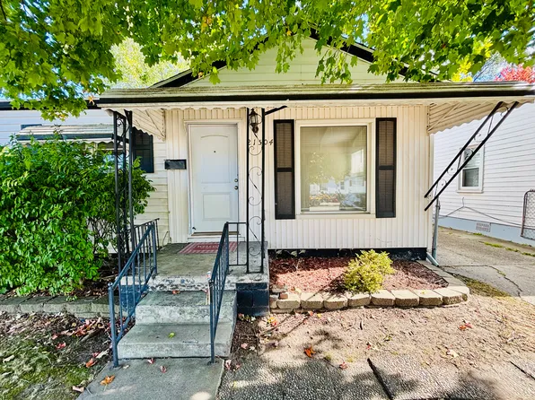 21504 Dexter Blvd, Warren, MI 48089
