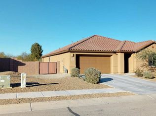 892 W Placita Pozanco, Green Valley, AZ 85614