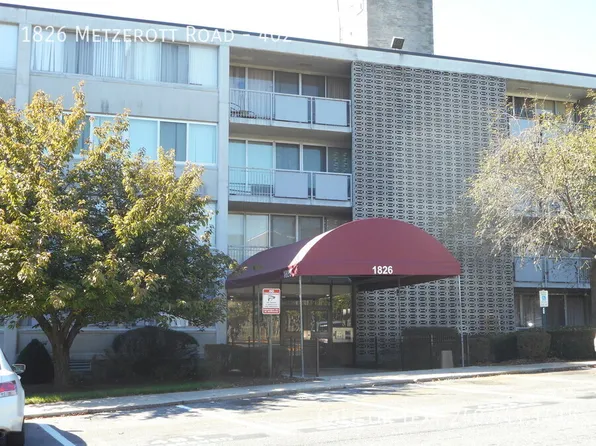 1826 Metzerott Rd APT 402, Adelphi, MD 20783
